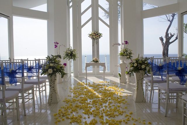 
1-Intimate-wedding-TIPS-TRICKS-17