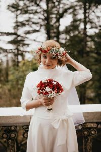 Star Wars wedding ideas - Bride and groom’s outfits (3) - Weddo Agency
