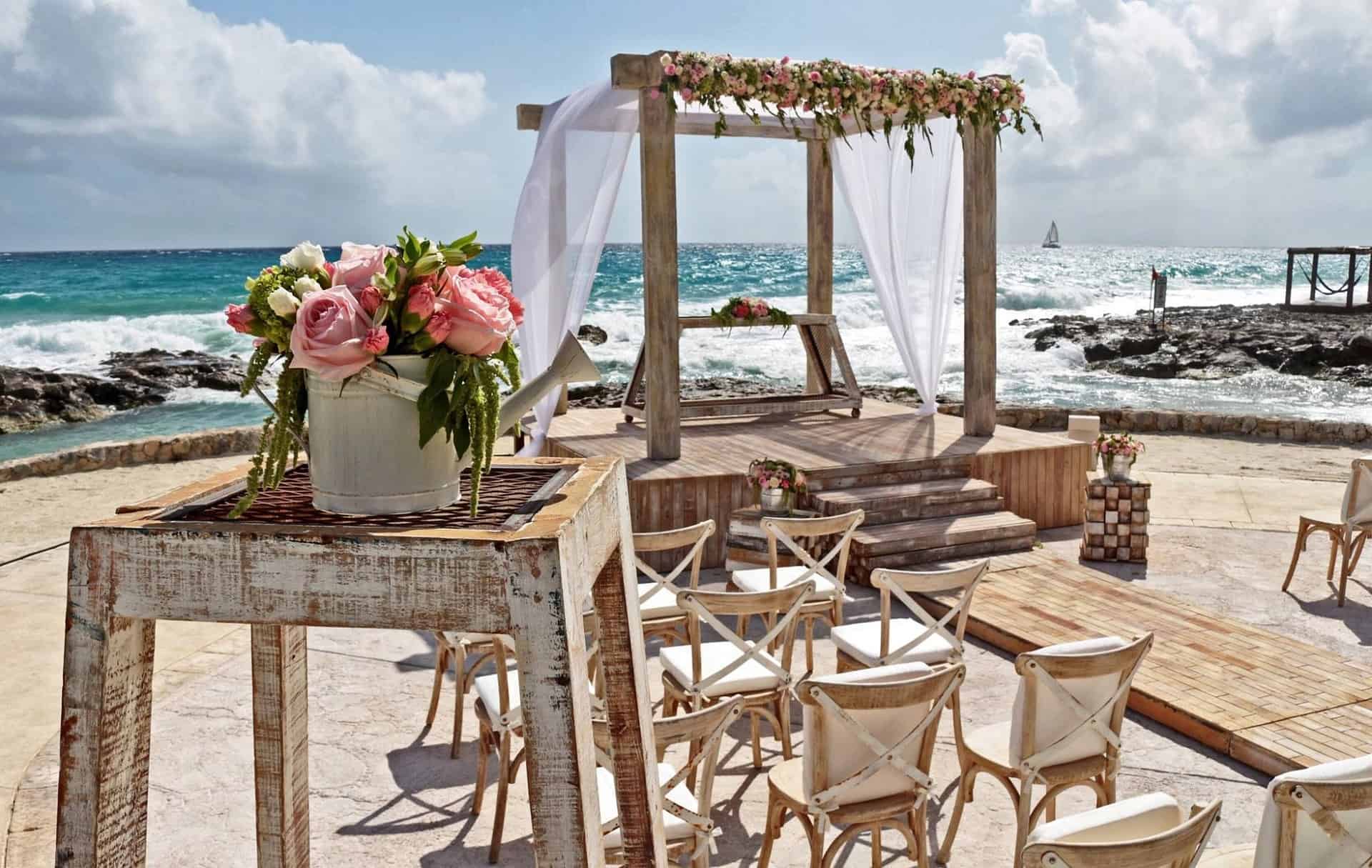 Wedding-pisces-theme-–-How-to-create-a-great-event-chairs-beach-13