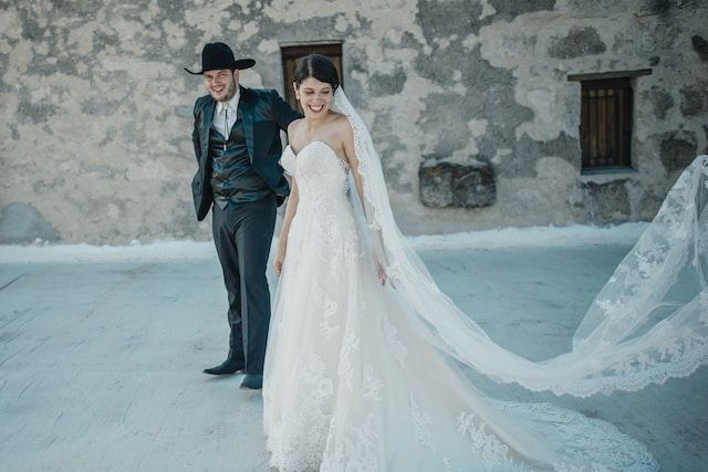 Cinco-de-mayo-wedding-mexican-bride-and-groom