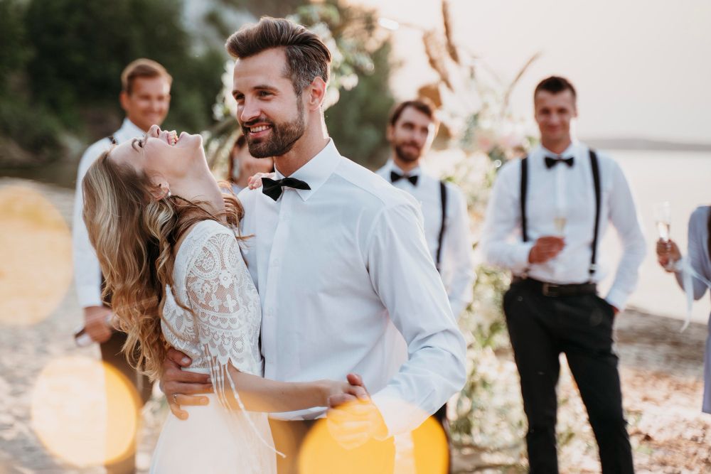 1.1.-Pastel-yellow-wedding-theme-–-how-can-you-incorporate-this-color-in-your-event_wedding-on-the-beach