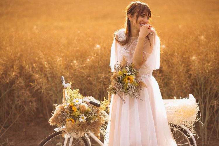 -Bridgerton-wedding-woman-smiling-land.