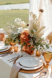 Decide on chairs and tables 7 - Weddo Agency