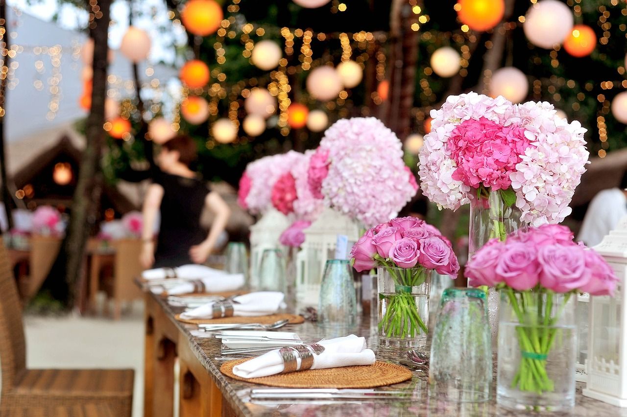 2-How-to-choose-small-and-intimate-wedding-venue-5