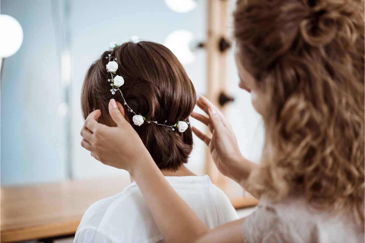 Cottagecore-wedding-hair-brown-hair-hairstyle