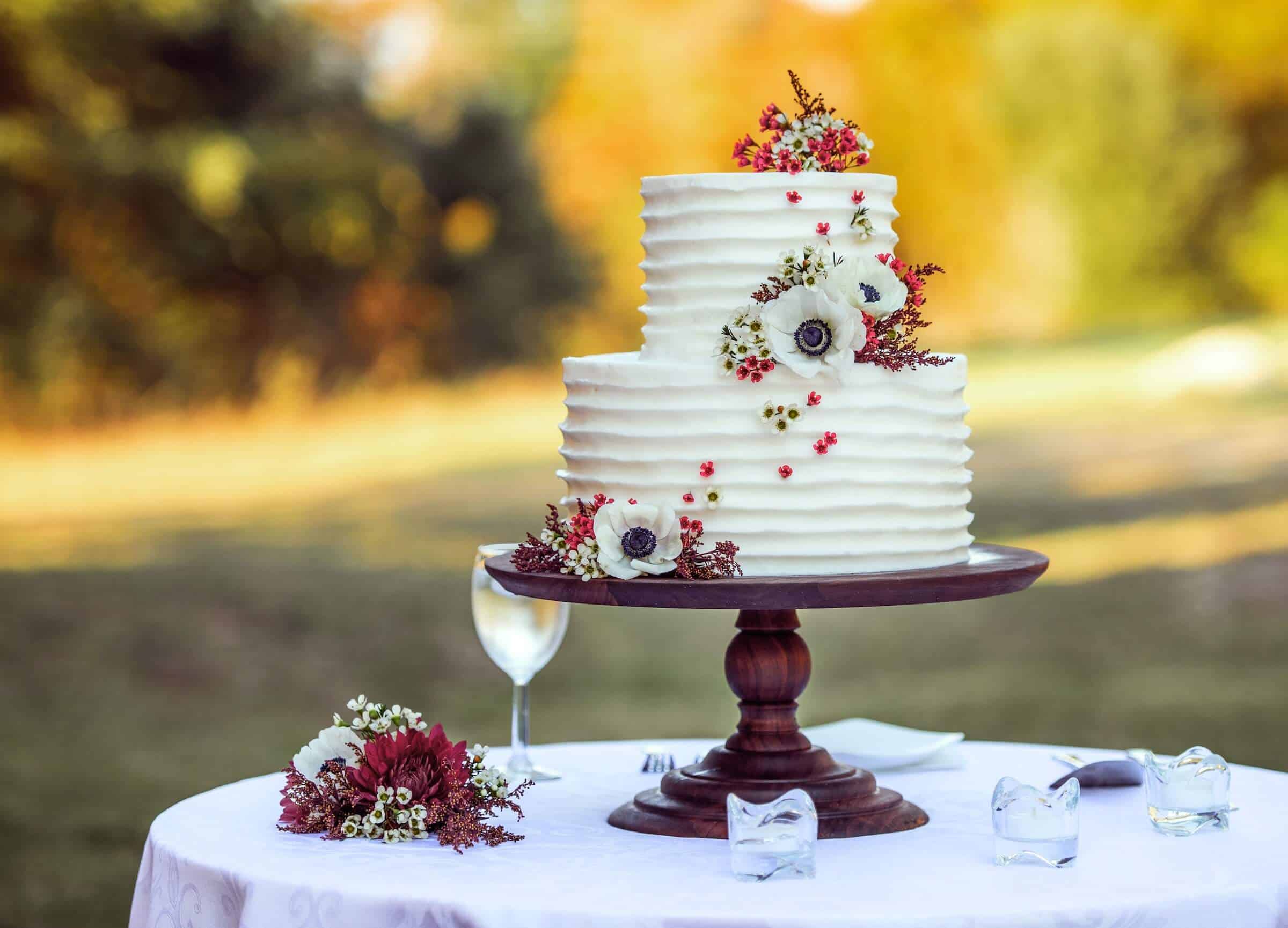 2.4.-Rustic-wedding-theme-cakes-5