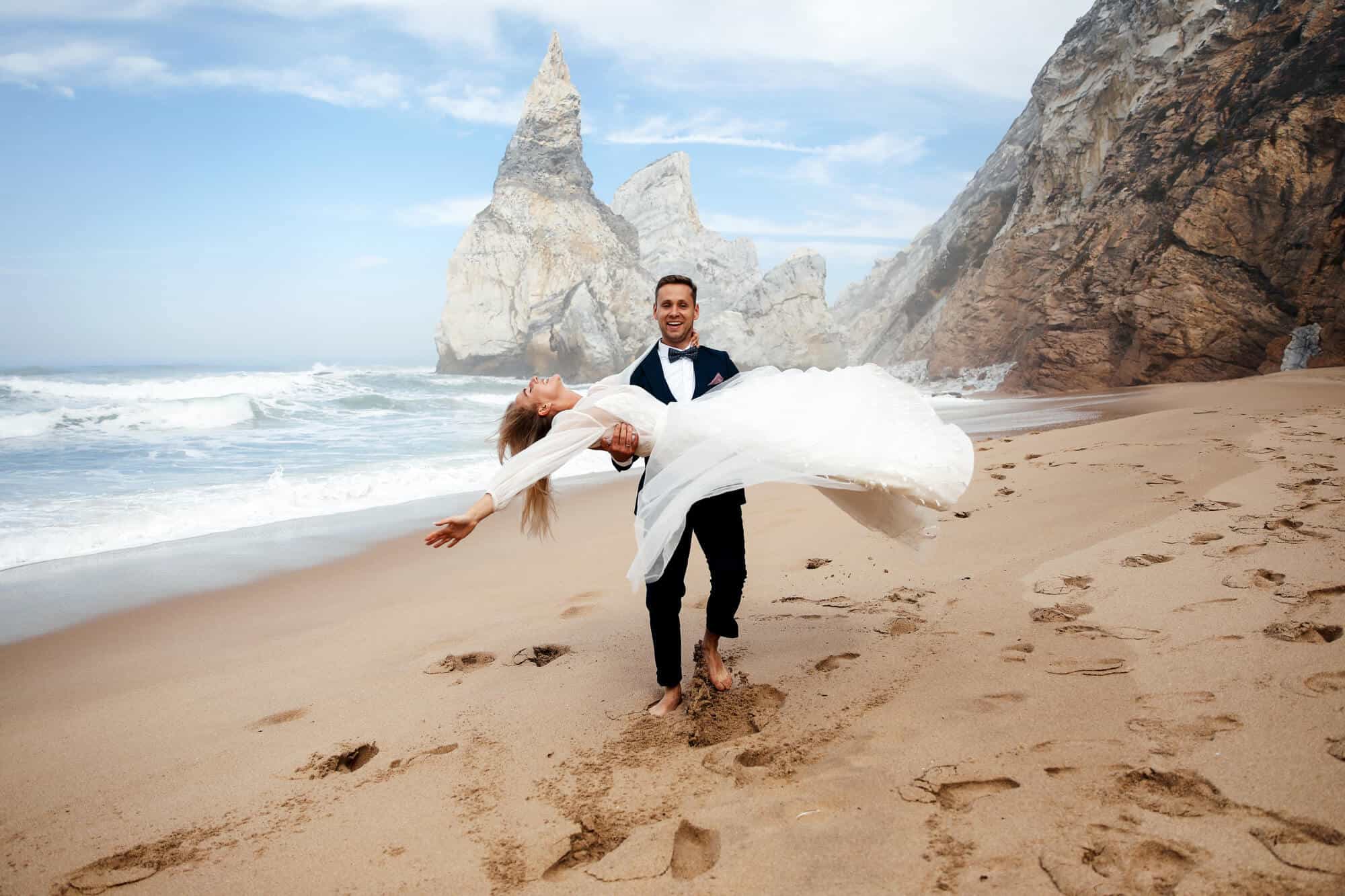 Best-wedding-colors-for-summer-Vibrant-combinations-for-an-exotic-event-3