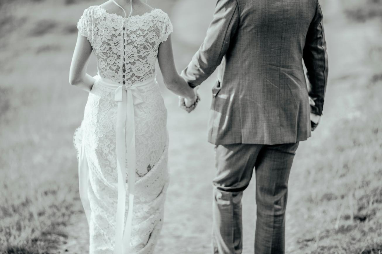 English tea party wedding - outfit ideas that scream „timeless elegance”