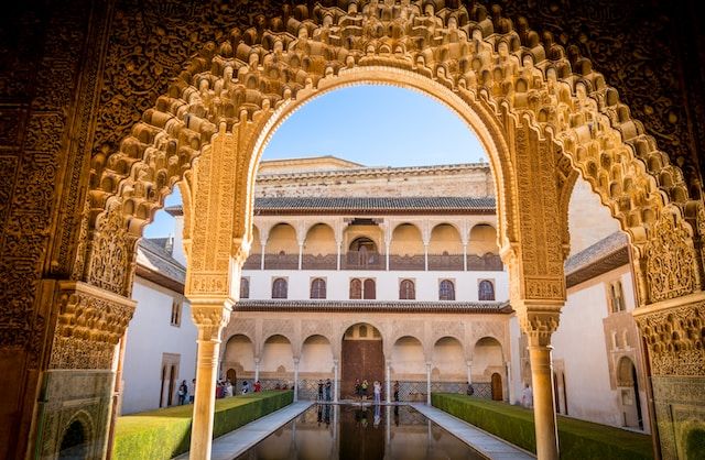 3.-Getting-married-in-Spain-–-the-perfect-locations-you-should-consider-for-the-happiest-day-of-your-life_Granada