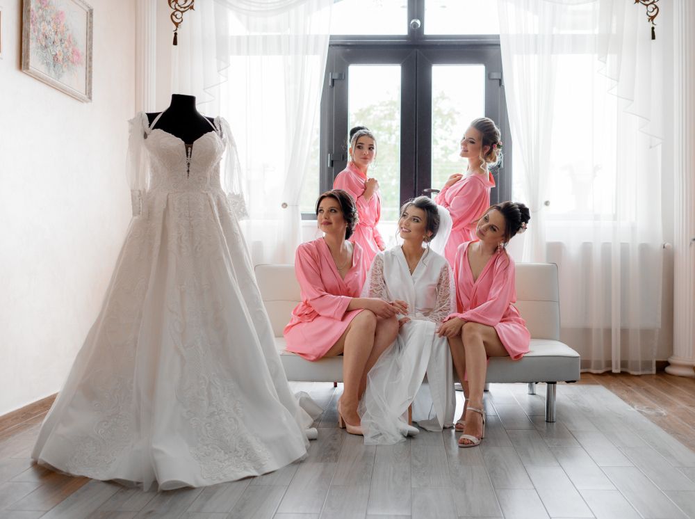 Wedding-art-deco-bride-bridesmaids