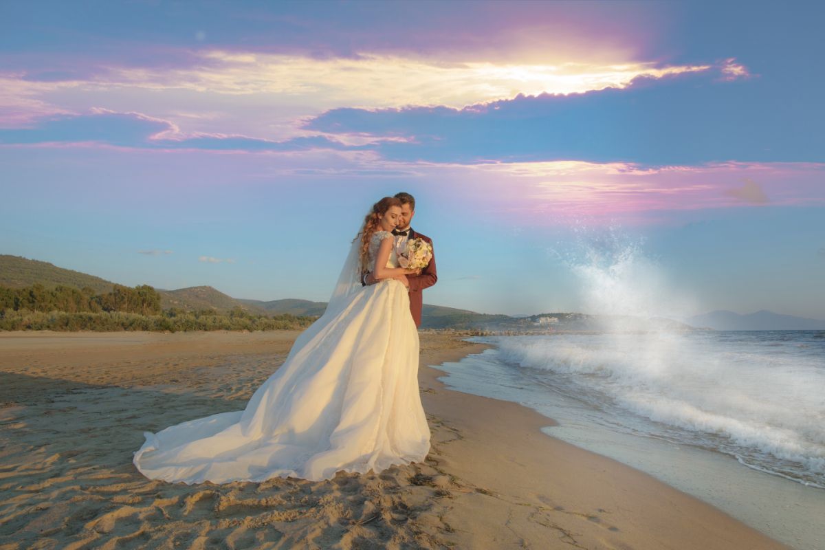 How-to-pick-the-perfect-sunset-wedding-dress-bride-dress-sunset.