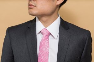 Pink-wedding-ideas-–-outfit-inspiration-for-the-celebrated-couple_grooms-pink-tie