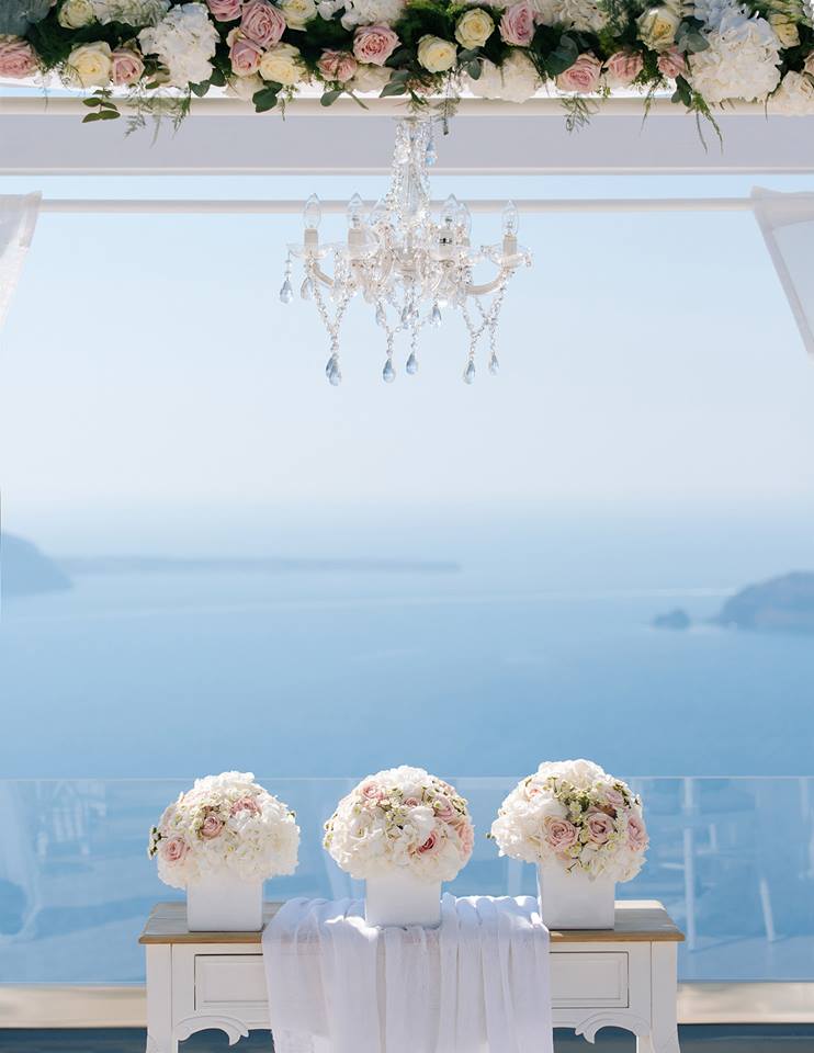 Beach wedding Santorini Weddo Agency