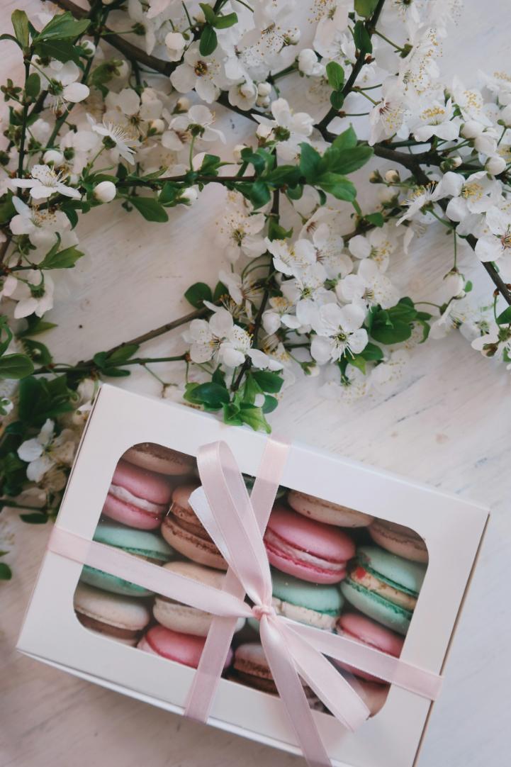 Simple cherry blossom wedding theme - food and menu (1)