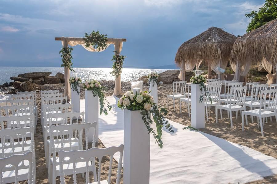 Tips for planning and executing a wildflower wedding theme (2)