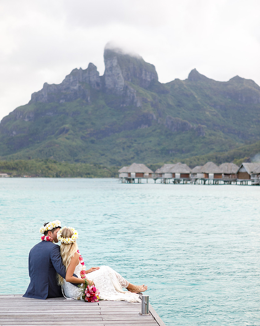 Beach wedding Bora-Bora