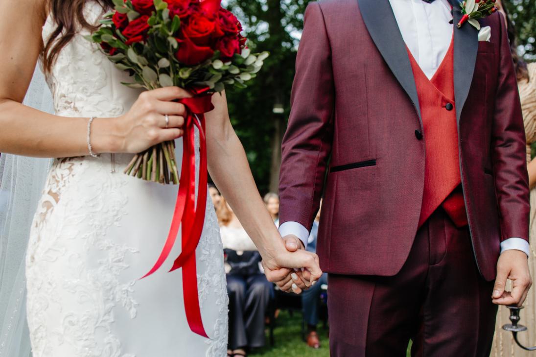 Red Wedding Theme - Elegant and Bold Ideas for Your Special Day