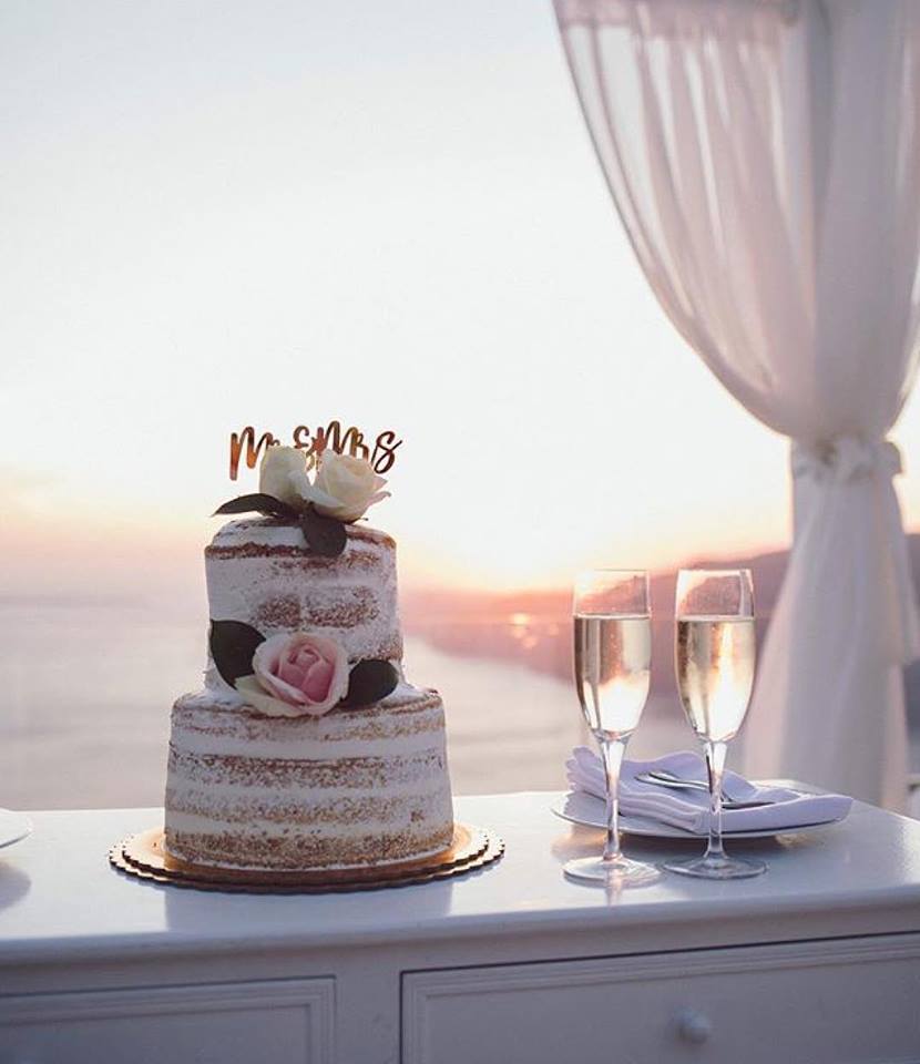 Santorini Cake Weddo