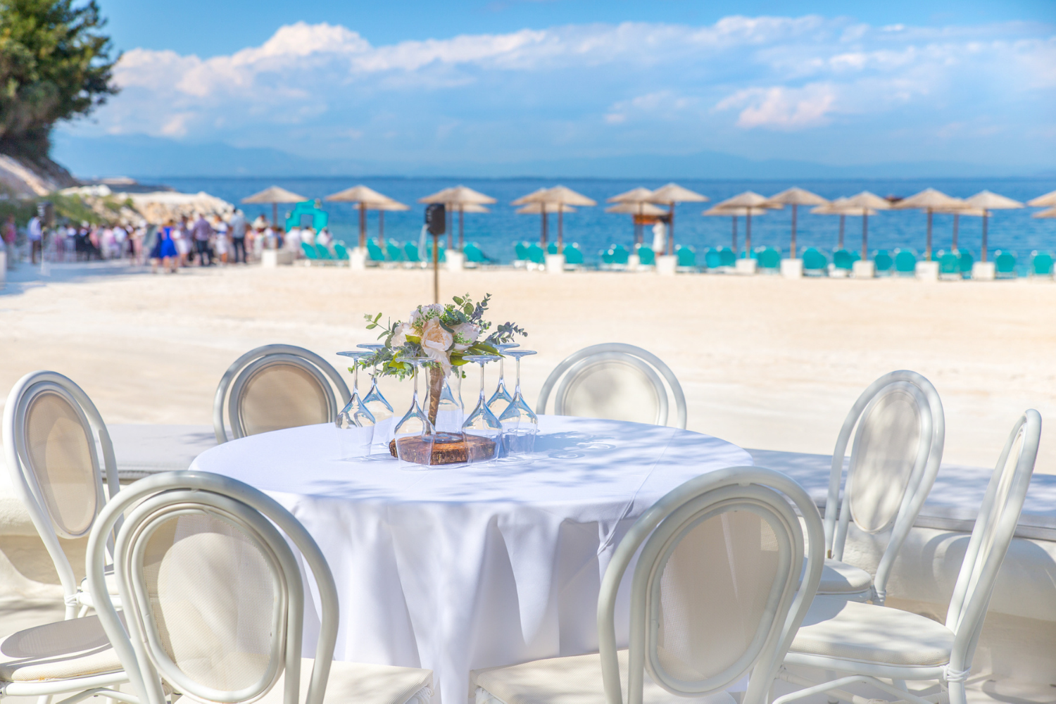 Same sex wedding ceremony, sea - Weddo.agency